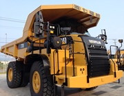 写真:CAT770M